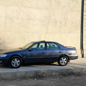 Toyota Camry 2000