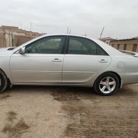 Toyota Camry 2005