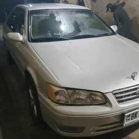 Toyota Camry 2001