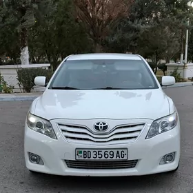 Toyota Camry 2010