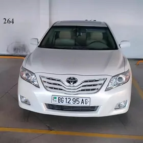 Toyota Camry 2010