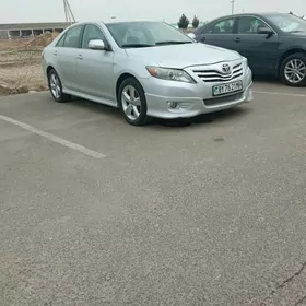 Toyota Camry 2010