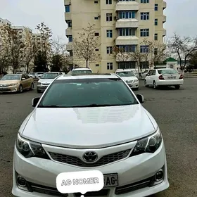 Toyota Camry 2013