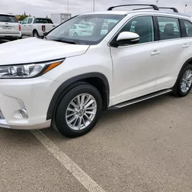 Toyota Highlander 2018