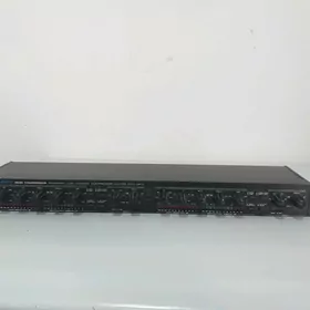 Alesis 3630 kompressor