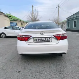 Toyota Camry 2017