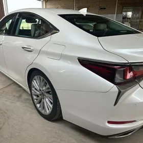 Lexus ES 350 2021