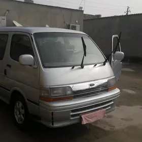 Toyota Hiace 1992