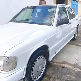 Mercedes-Benz 190E 1992