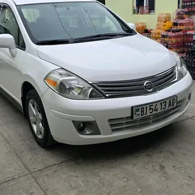 Nissan Versa 2010