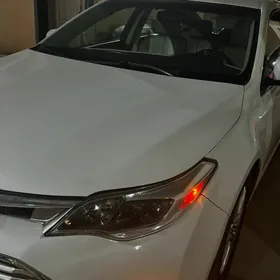 Toyota Avalon 2016