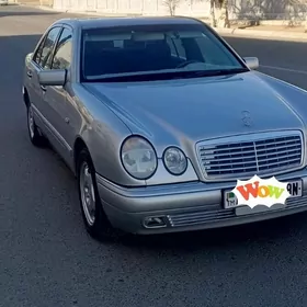 Mercedes-Benz E320 1999