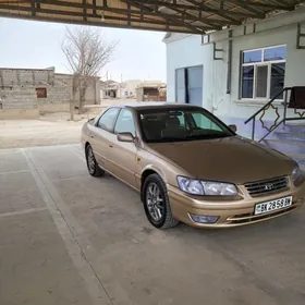 Toyota Camry 2001