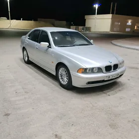 BMW E39 2003