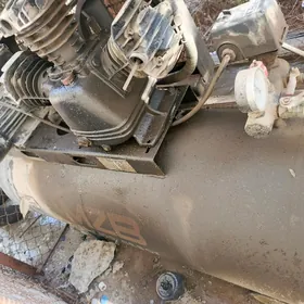 300 L kompresor