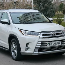 Toyota Highlander 2018