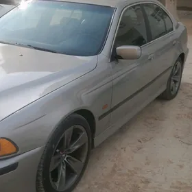 BMW E39 2002