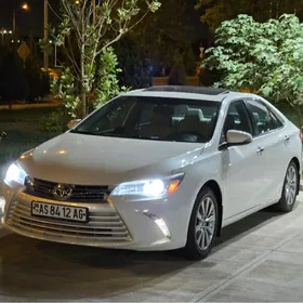 Toyota Camry 2015