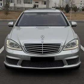 Mercedes-Benz S-Class 2006