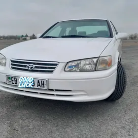 Toyota Camry 2000