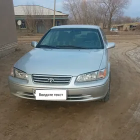 Toyota Camry 2000