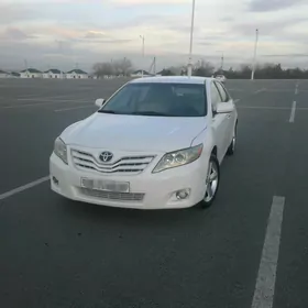 Toyota Camry 2010