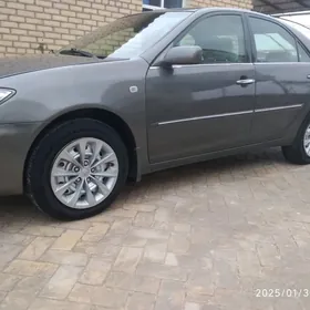 Toyota Camry 2004