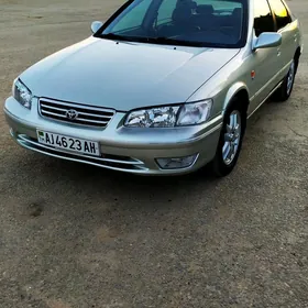 Toyota Camry 2001