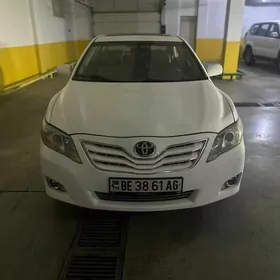 Toyota Camry 2010