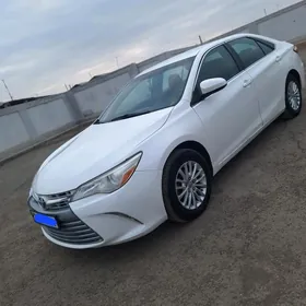 Toyota Camry 2016