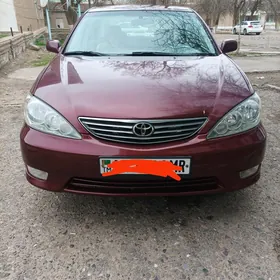 Toyota Camry 2004