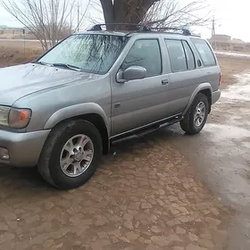 Nissan Pathfinder 2000