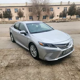 Toyota Camry 2018