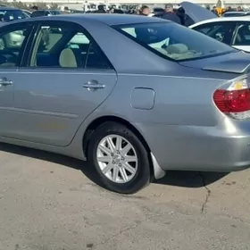 Toyota Camry 2005