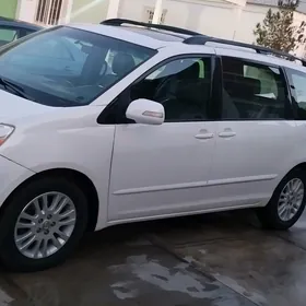 Toyota Sienna 2009