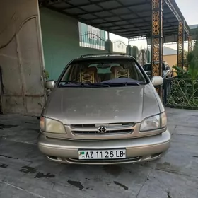 Toyota Sienna 2000