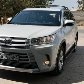 Toyota Highlander 2019