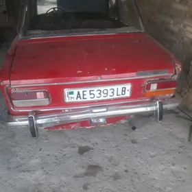 Lada 2103 1980