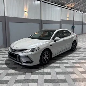 Toyota Camry 2023