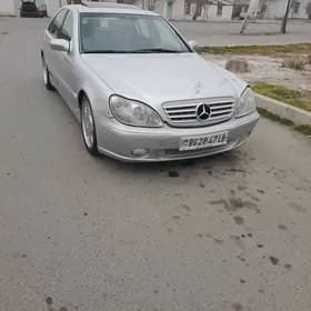 Mercedes-Benz S-Class 2000