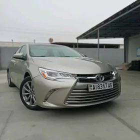 Toyota Camry 2017