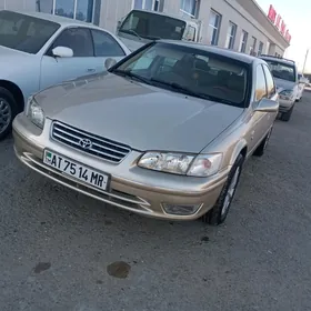 Toyota Camry 1997