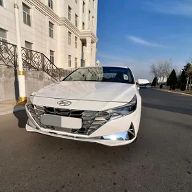 Hyundai Elantra 2021