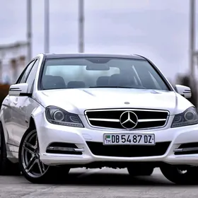 Mercedes-Benz C350 2010