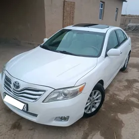 Toyota Camry 2010