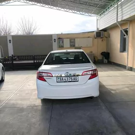 Toyota Camry 2012