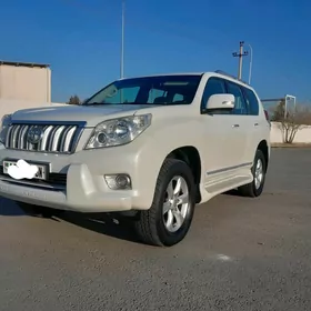 Toyota Land Cruiser Prado 2010