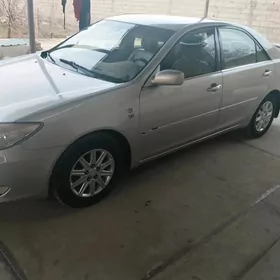 Toyota Camry 2004