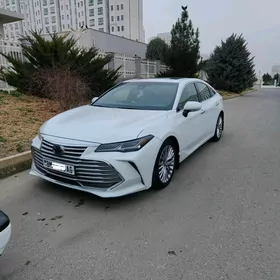 Toyota Avalon 2019