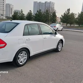 Nissan Versa 2009